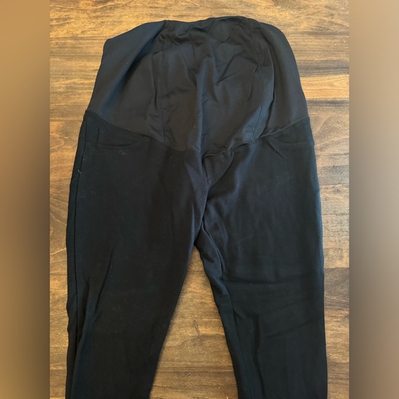 Isabel maternity black skinny pants with pockets size small - Picture 2 of 4